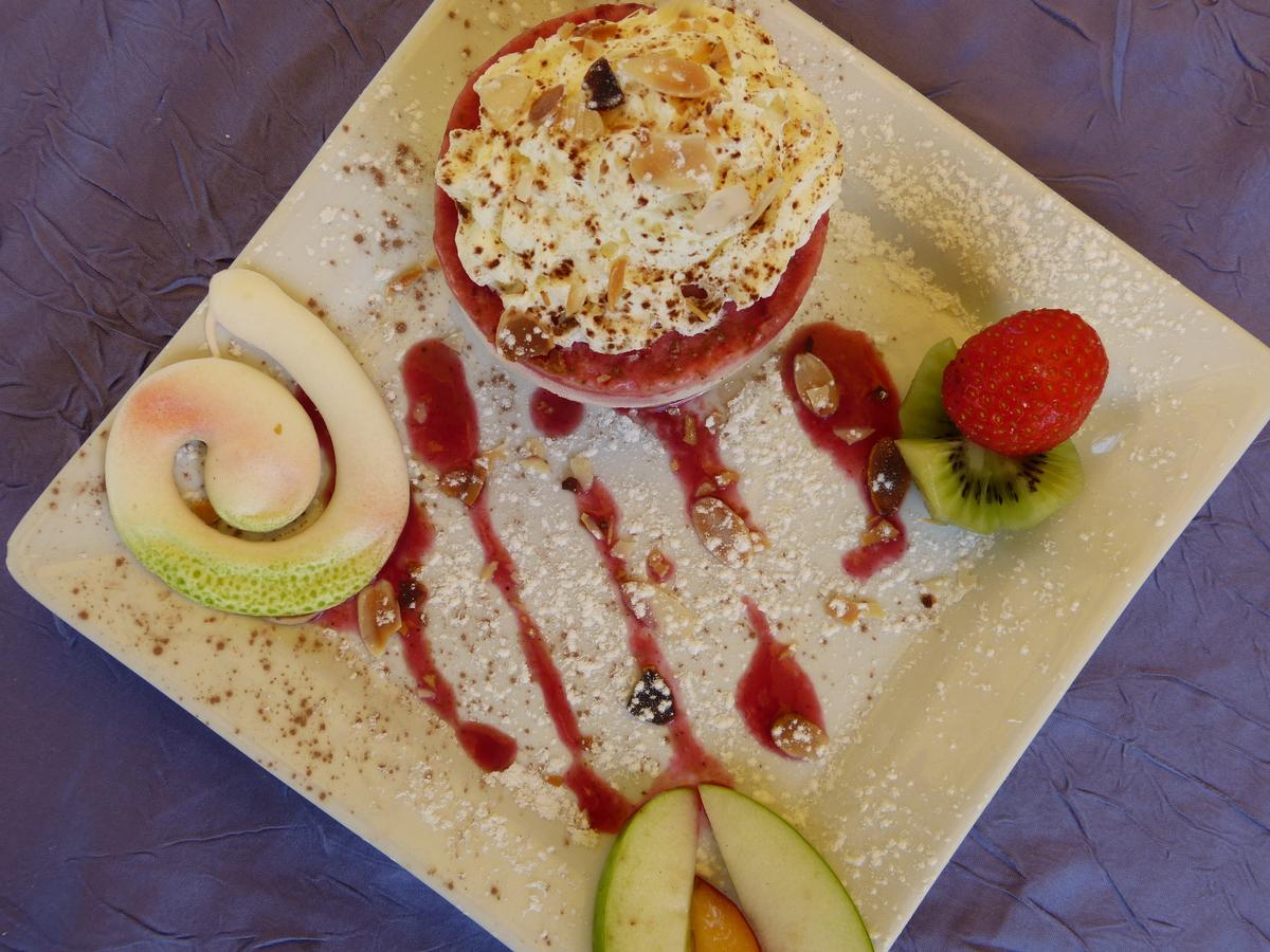 Logis Hotel Restaurant Les Cedres Joyeuse Bagian luar foto